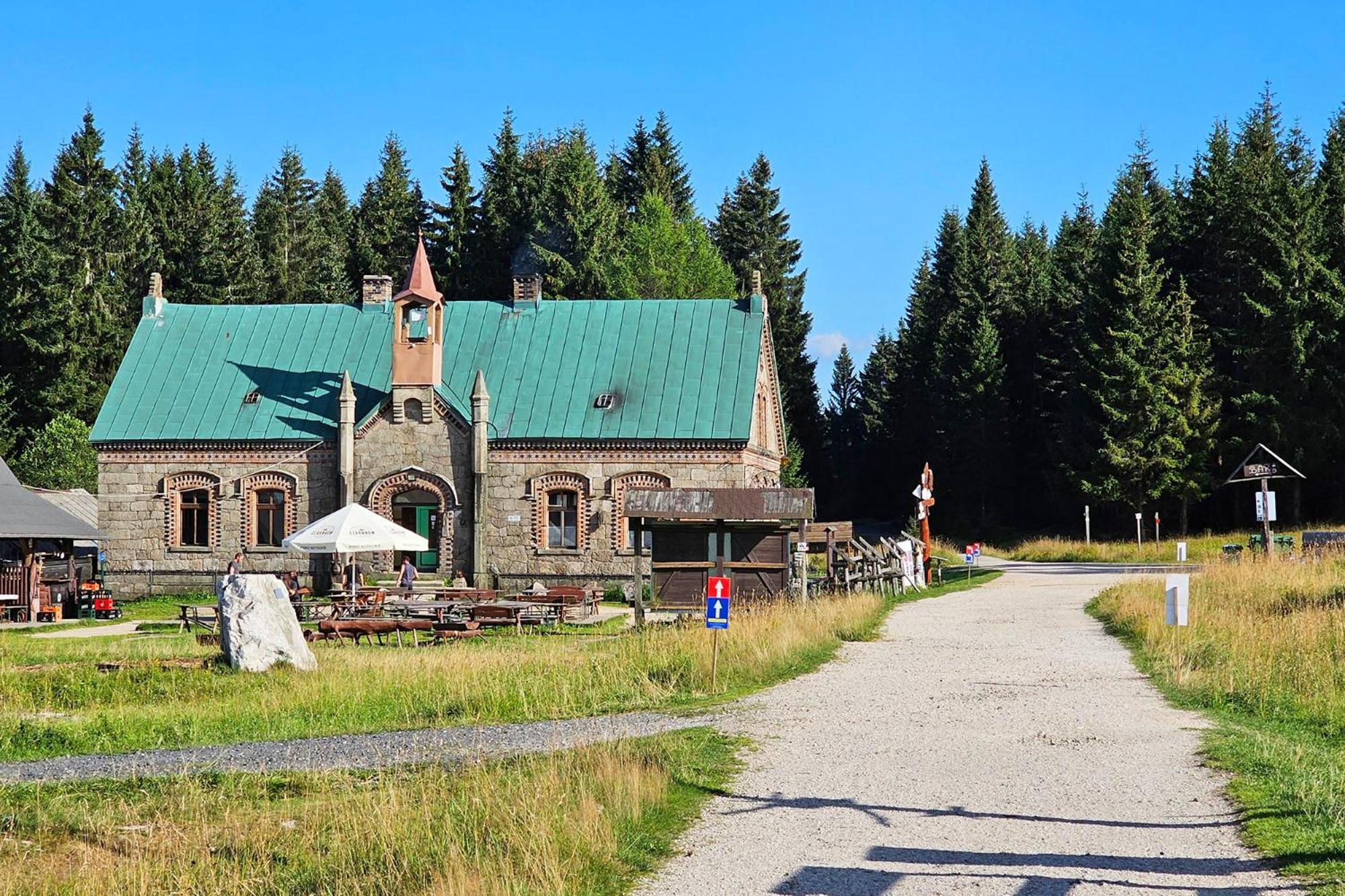 Enjoyharrachov: Sunny With Mountain Views And Entertainment